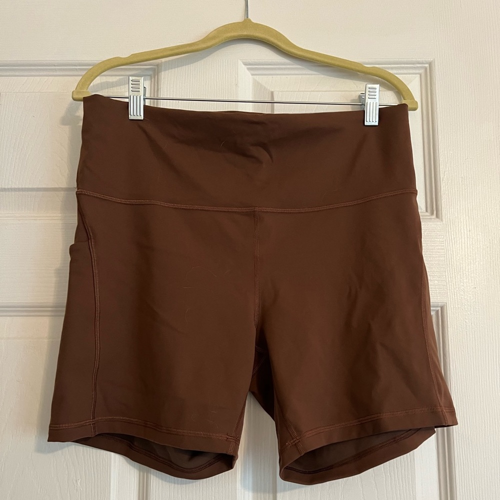 Lululemon Wunder Train Short 6”
